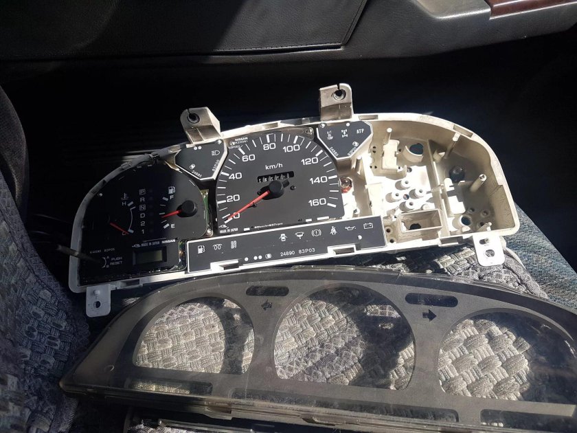 Nissan Terrano td27 приборная