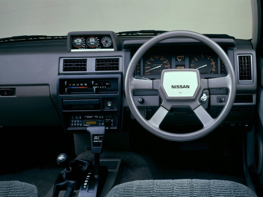 Ниссан Террано 1 поколения салон