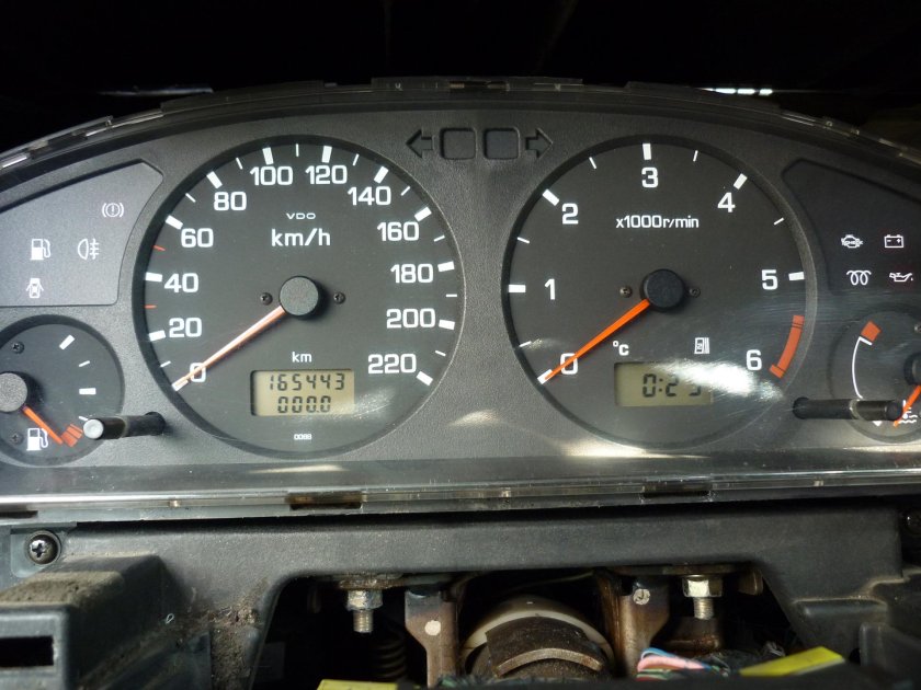 Лампочки в панель приборов Nissan Avenir 2000