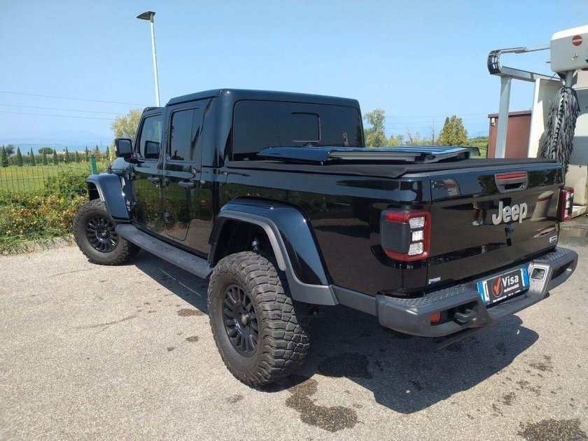 Jeep gladiator 2021