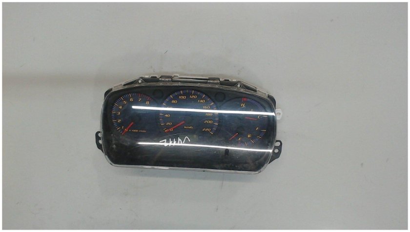 Приборная панель Дайхатсу Боон