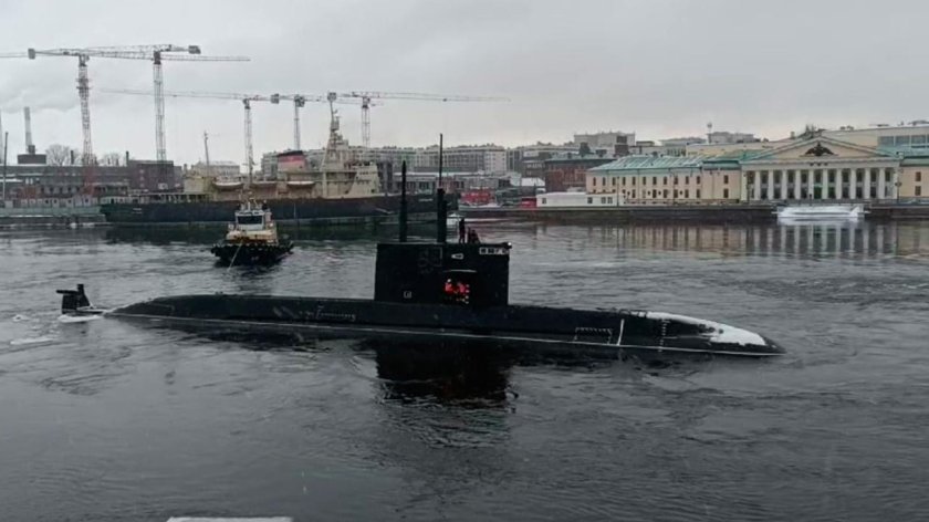 ДЭПЛ проекта 677 Лада