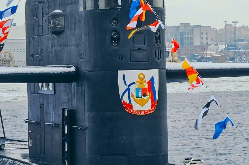 Подводная лодка в кронштадте