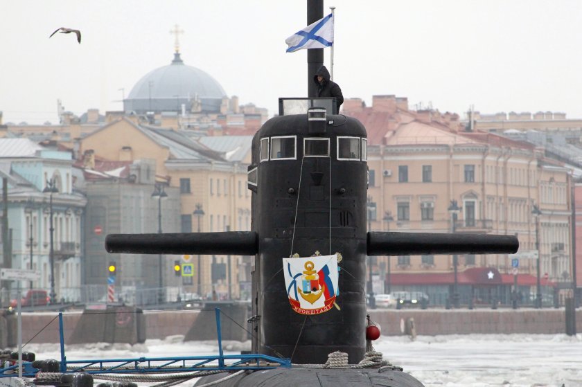 Подводная лодка \ кронштадт\ проекта 677 лада\