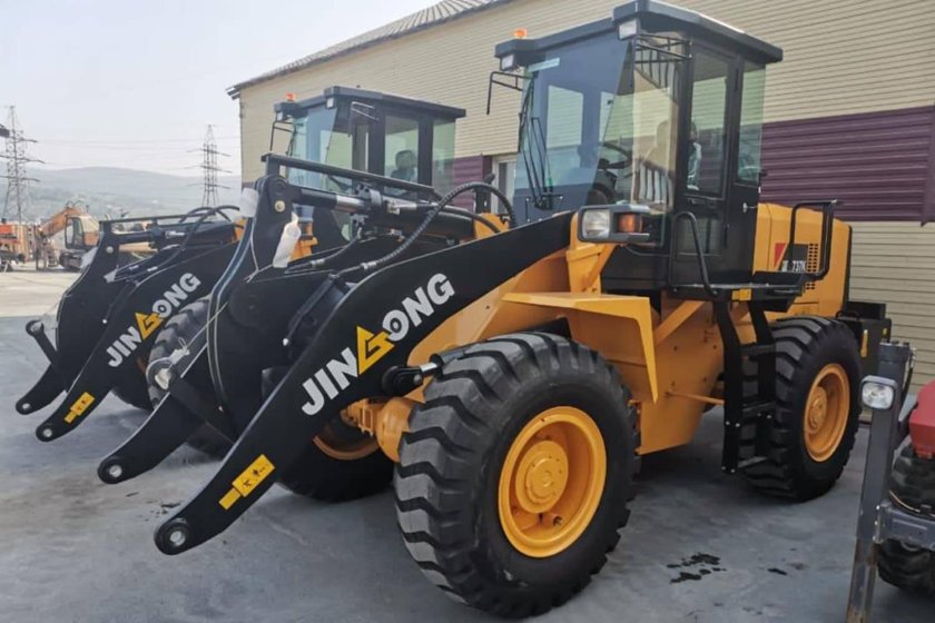 Фронтальный погрузчик форвард