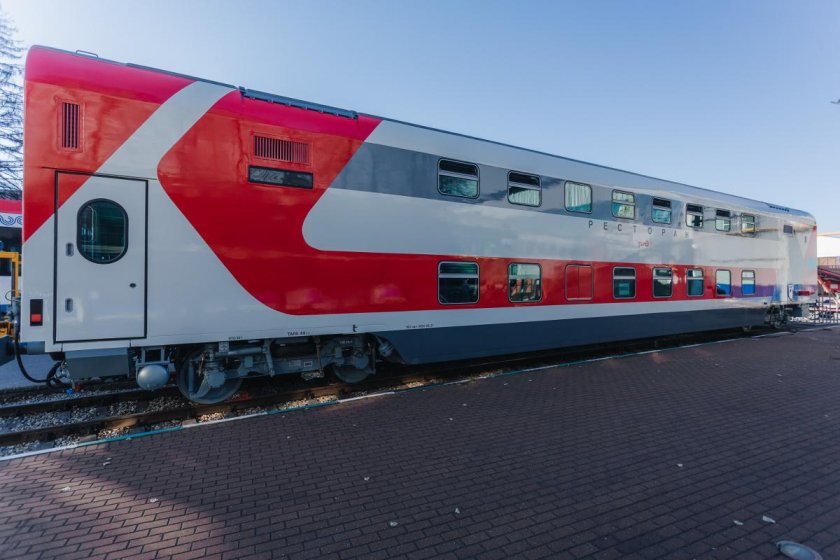 Двухэтажные вагоны Тверского вагоностроительного завода