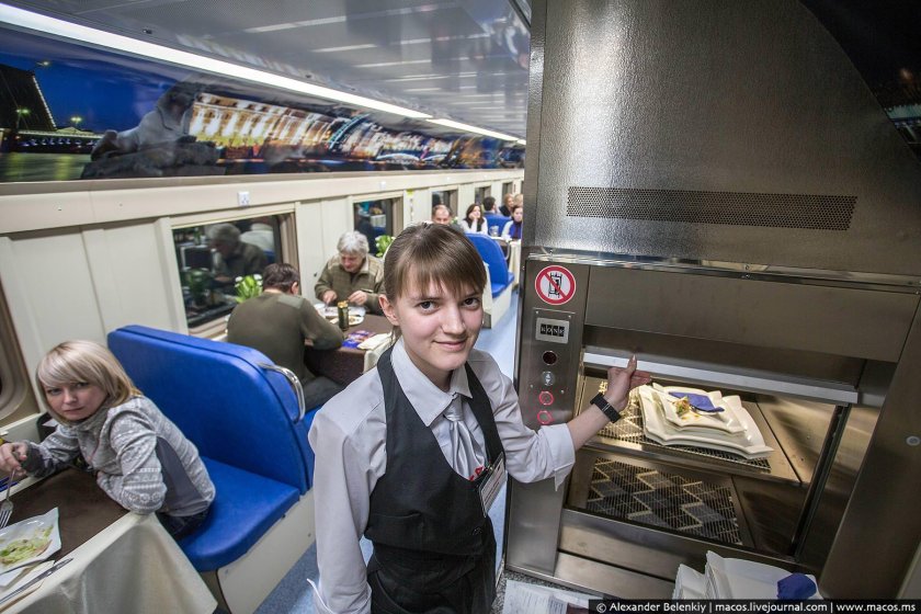 018а «Карелия (двухэтажный состав)»