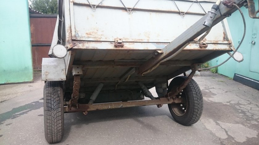 САЗ 8166 01 прицеп легковой