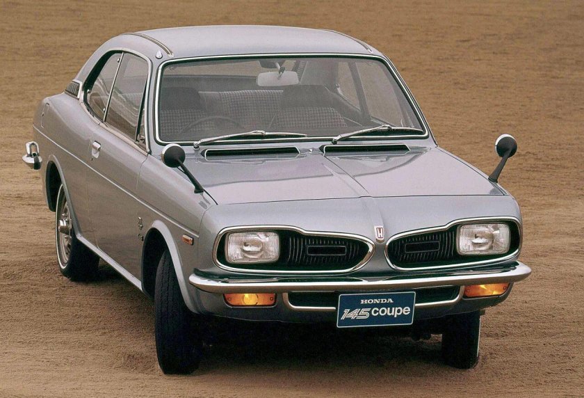 Honda 1300 coupe