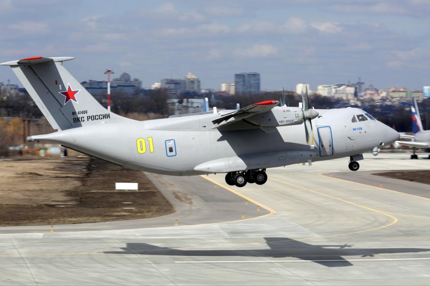 Ил-112в военно-транспортный самолёт