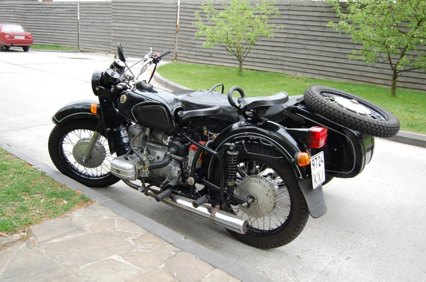 Мотоцикл Днепр МТ 16