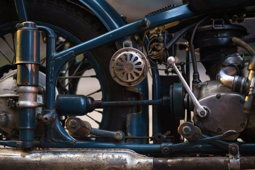 Мотоцикл Ирбит м 61