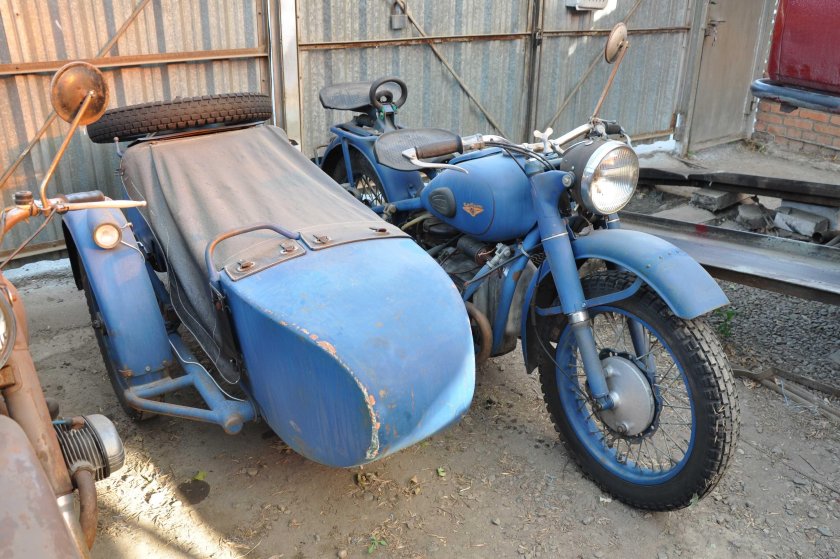 Мотоцикл Ирбит м-72