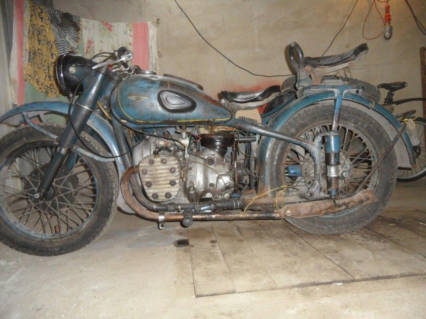Мотоцикл м72 1958