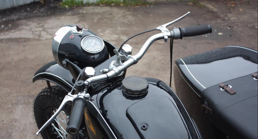 Милицейский мотоцикл Урал м61