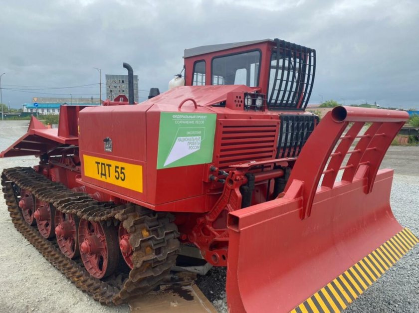 Трактор ВТГ 100