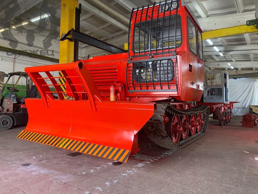 Трелевочный трактор Онежец ТЛТ-100