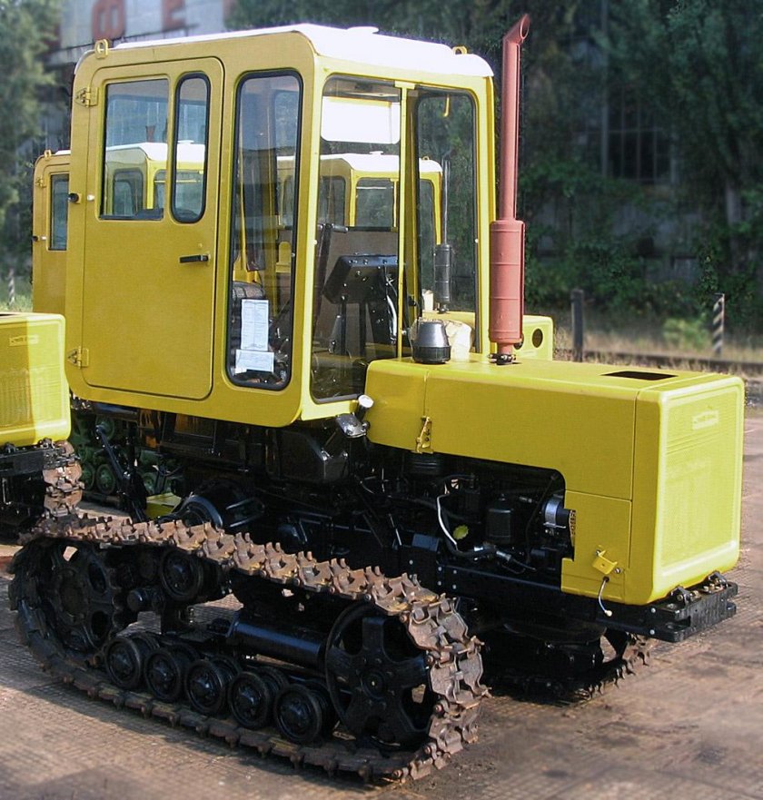 Гусеничный трактор т 70