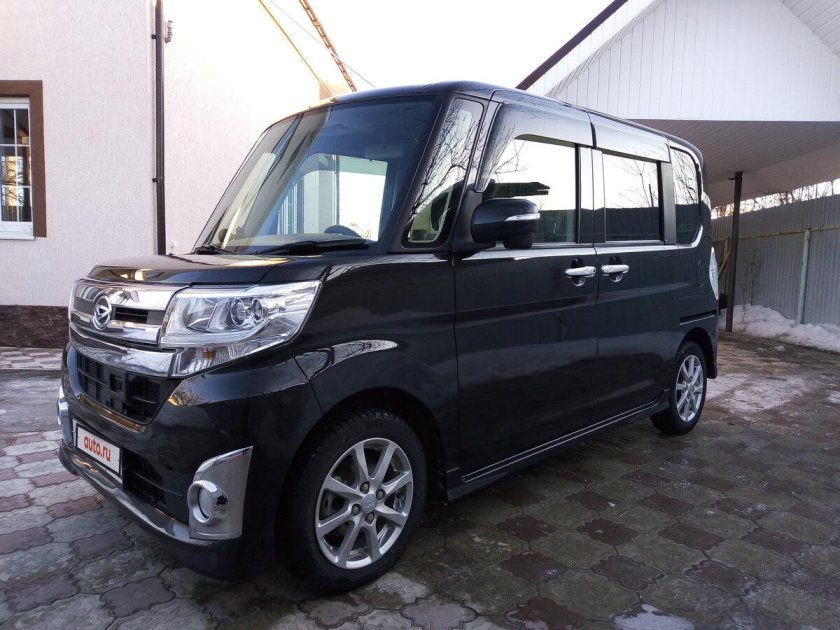 Дайхатсу танто 3