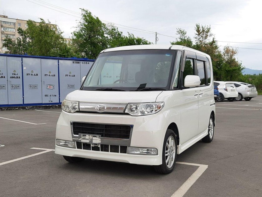 Дайхатсу танто 2010