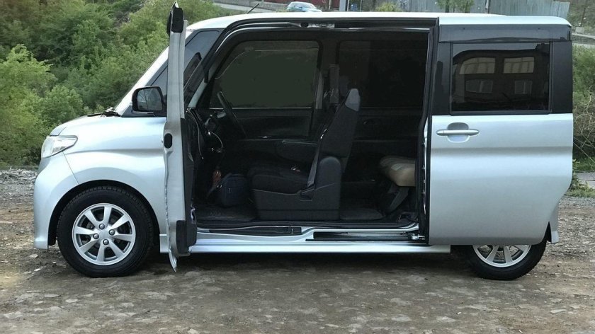 Дайхатсу танто 2012