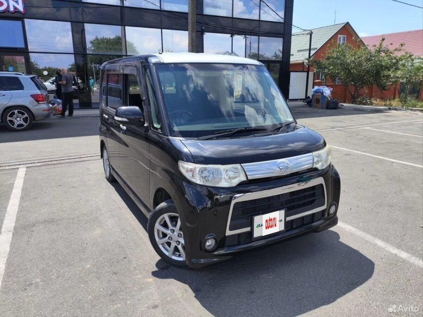 Дайхатсу танто 2011г