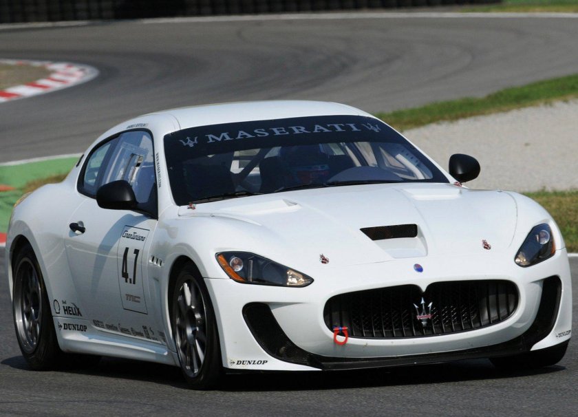 Мазерати ГРАНТУРИЗМО