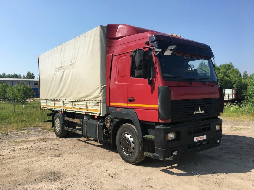 Грузовик МАЗ 5340