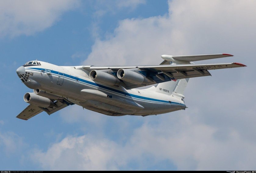 Военно-транспортный самолёт ил-76мд