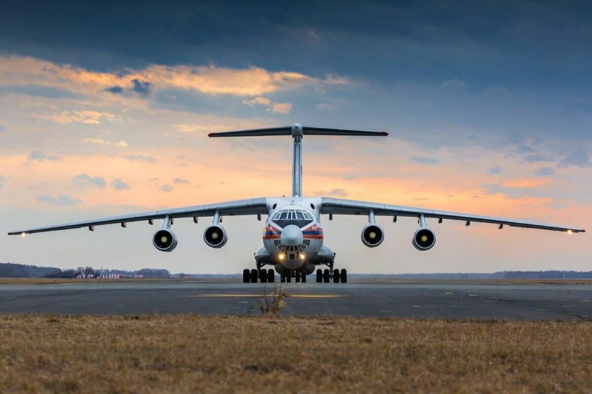 Самолет ил 76