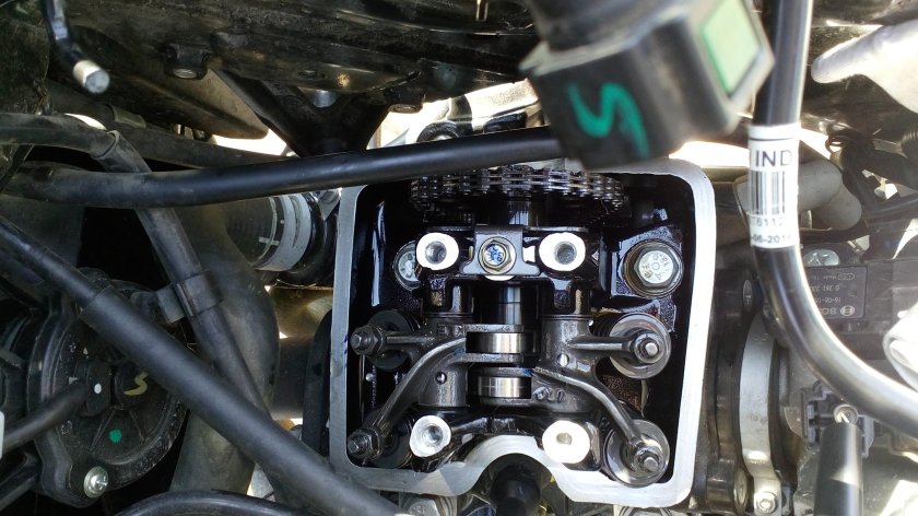 Баджадж Пульсар НС 200 клапана