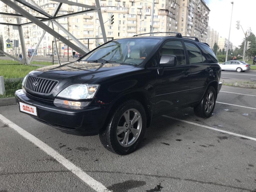 Лексус rx300 внедорожник