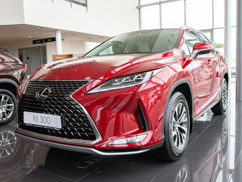 Красный Лексус RX IV 300