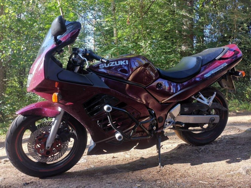 Мотоцикл suzuki