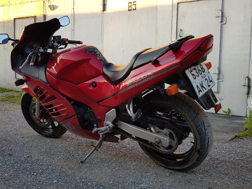 Мотоцикл suzuki