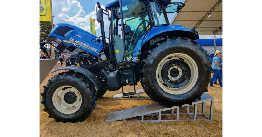 Т6090 New Holland