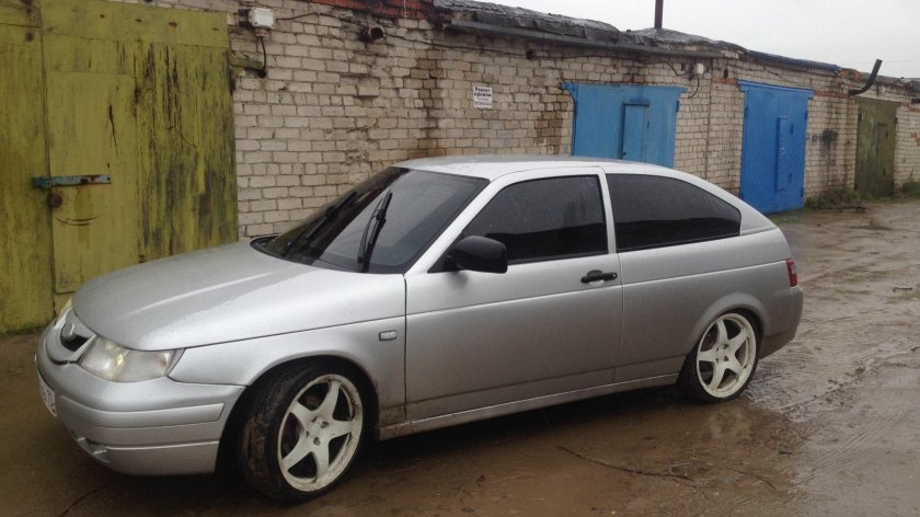 ВАЗ 2112 купе белая