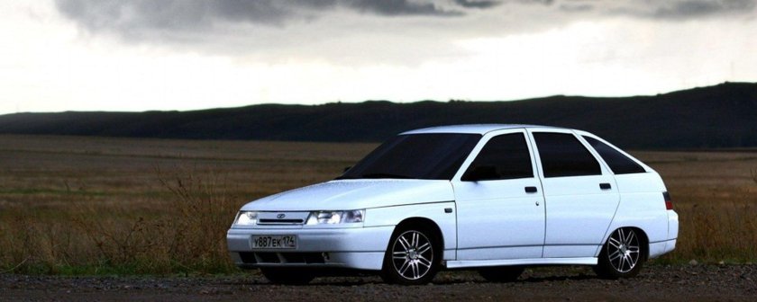 ВАЗ 2112 белая опер