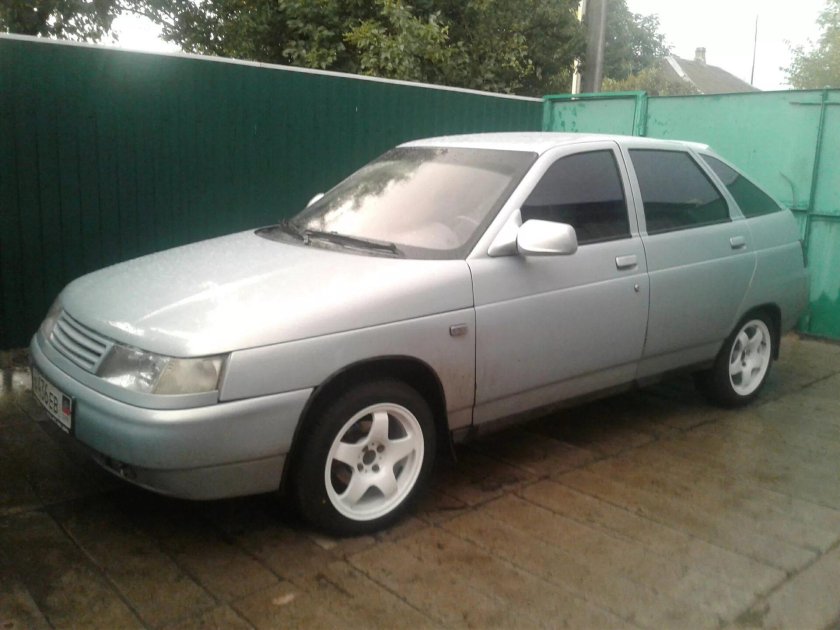 ВАЗ 2112 кварц на белых сликах