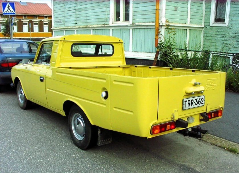 Москвич ИЖ 2715