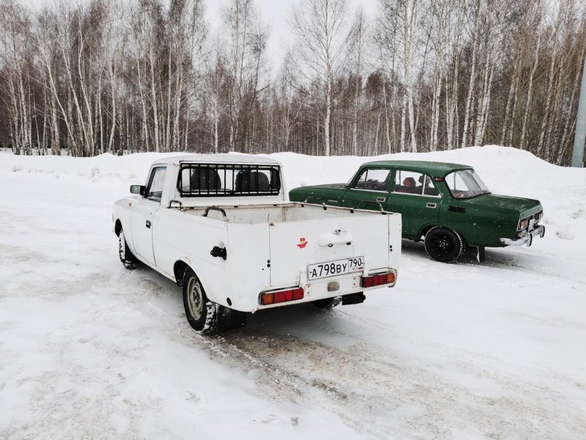 Москвич 27151