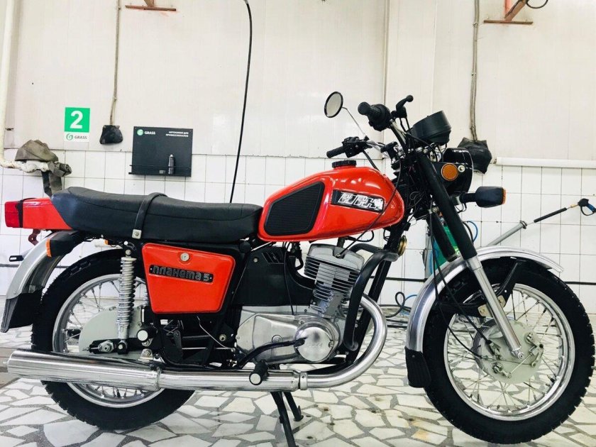 Мотоцикл ИЖ Планета 6