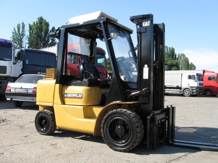 Вилочный погрузчик Cat 3 тонны