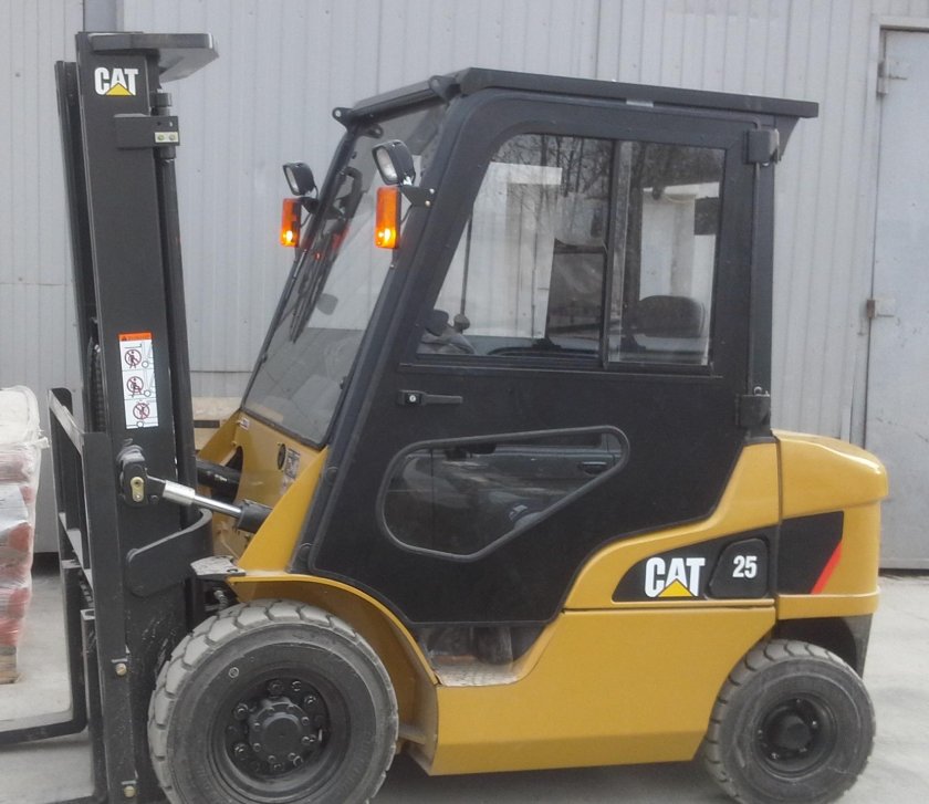 Кабина на погрузчик Митсубиси