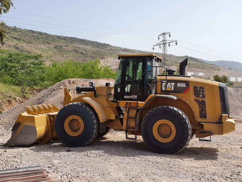 Caterpillar 966l