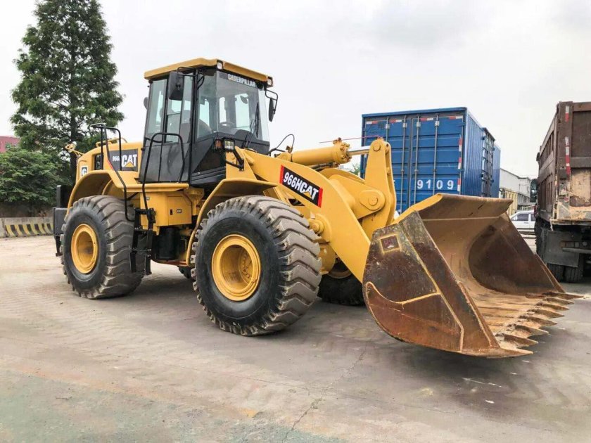 Погрузчик Caterpillar 966