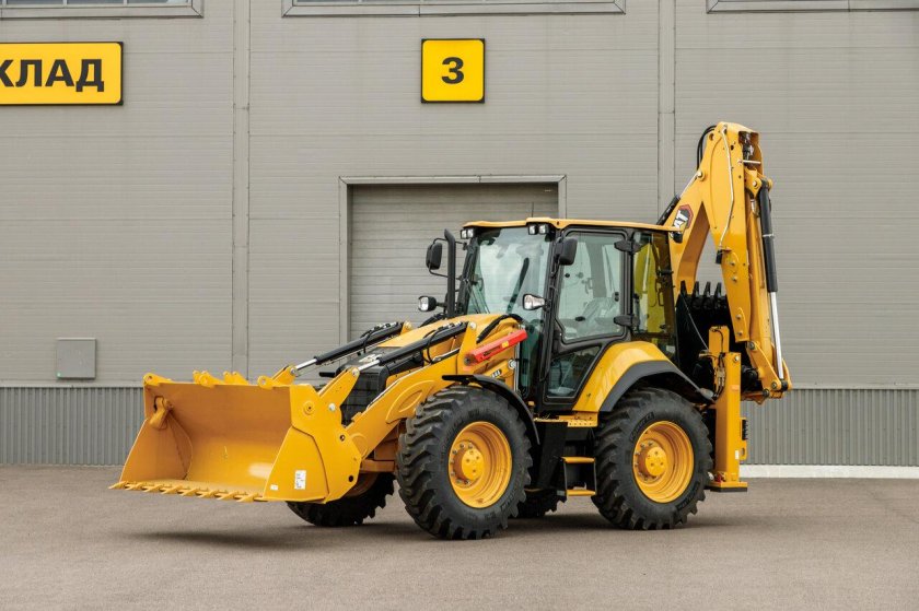 Экскаватор-погрузчик Caterpillar 444f2