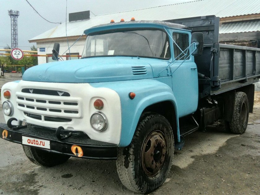 Грузовик ЗИЛ 130 самосвал