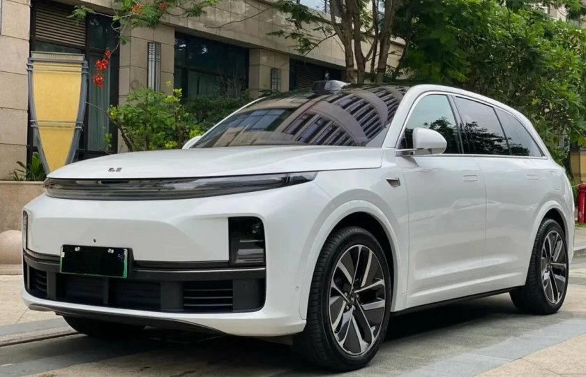 Автомобиль Lixiang l7