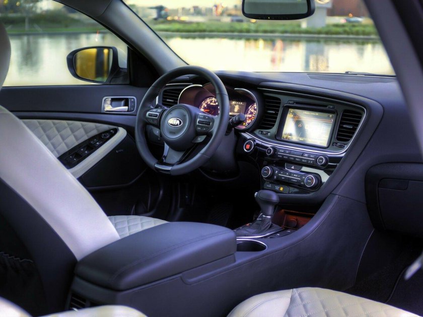 Kia Optima III 2013 салон